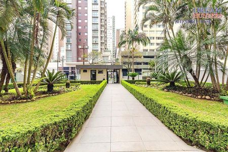 30_photo/94dce3e8d5.88f0529fff745d1e-ATLAS-bd3857a4-9ad9-4e76-abd2-d0e70ee956d7.jpg de apartamento à venda com 2 quartos, 64m² em Bigorrilho, Curitiba