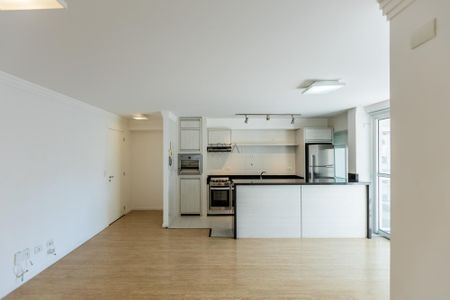 8_photo/94dce3e8e3.e3a448f2bb6eb0e8-ATLAS-3e34565f-dc57-4552-94c9-4b48e9c7d9c0.jpg de apartamento à venda com 3 quartos, 84m² em Bigorrilho, Curitiba