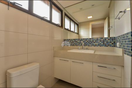 4_photo/94dce3e8e9.70b5310f9d8137bc-ATLAS-7ed1cd6f-1de0-4ec8-9ff8-a4bc5c8329b1.jpg de apartamento à venda com 4 quartos, 210m² em São Francisco, Curitiba