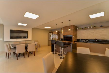 2_photo/94dce3e8e9.70b5310f9d8137bc-ATLAS-9dd6fbe9-e6e0-4fec-9ba9-613d39caad07.jpg de apartamento à venda com 4 quartos, 210m² em São Francisco, Curitiba