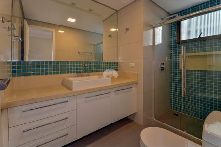 1_photo/94dce3e8e9.70b5310f9d8137bc-ATLAS-9df8ffc4-12f3-4d6b-9a74-291498a8a4e7.jpg de apartamento à venda com 4 quartos, 210m² em São Francisco, Curitiba