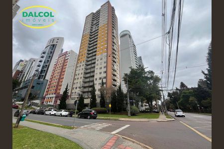 27_photo/94dce3e8f7.af42bfba72fd5816-ATLAS-7b2ecf43-5e3e-49a6-9689-3a0ff5e25066.jpg de apartamento à venda com 3 quartos, 67m² em Bigorrilho, Curitiba