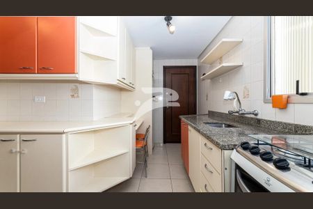 7_photo/94dce3e8fd.3a35eeabc83b13a7-ATLAS-2ad9ba0b-a9eb-44f8-9e25-5de03310289c.jpg de apartamento à venda com 3 quartos, 88m² em Bigorrilho, Curitiba