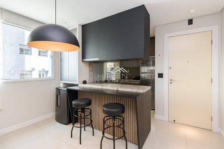 3_photo/94dce3e955.6a889a3e7473f11a-ATLAS-77a2b70a-e7f3-4143-9bbc-1dd5df52a86a.jpg de apartamento à venda com 1 quarto, 56m² em Bigorrilho, Curitiba