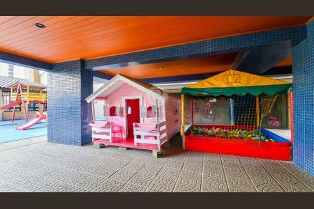 8_photo/94dce3e96b.fd4e69175d3a2864-ATLAS-0f035edd-3b20-4ee4-a6bc-e4f14ef8ecc4.jpg de apartamento à venda com 3 quartos, 167m² em Bigorrilho, Curitiba