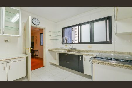 12_photo/94dce3e96b.fd4e69175d3a2864-ATLAS-b1fa7276-1998-44a2-be49-07b9c202853a.jpg de apartamento à venda com 3 quartos, 167m² em Bigorrilho, Curitiba