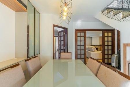 7_photo/94dce3e99f.007cc8634857c3a7-ATLAS-da03ad5c-ccbb-45df-b876-e65ad3f9d09b.jpg de apartamento à venda com 4 quartos, 218m² em Bigorrilho, Curitiba