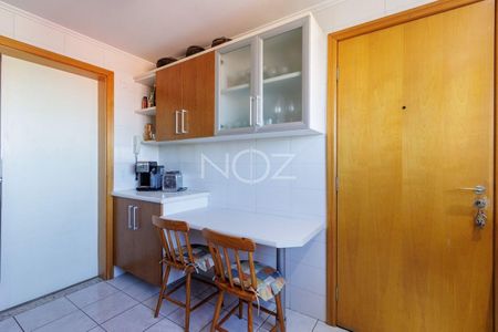 21_photo/94dce3e9a7.6a2cde5a9a9595ab-ATLAS-9b3f5c36-8b2c-4a9a-be50-06610d53ff89.jpg de apartamento à venda com 4 quartos, 120m² em Bigorrilho, Curitiba