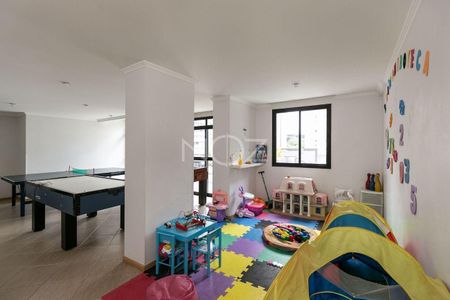 28_photo/94dce3e9a7.6a2cde5a9a9595ab-ATLAS-b5e45430-6d5e-44b8-97fa-5fe7bd5a21d1.jpg de apartamento à venda com 4 quartos, 120m² em Bigorrilho, Curitiba