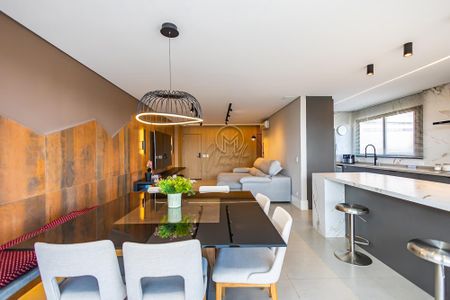 19_photo/94dce3e9b3.1513912aed6a9552-ATLAS-9b1857f2-b0b6-4ffb-89fc-a8c7ffc2b4ec.jpg de apartamento à venda com 2 quartos, 180m² em Bigorrilho, Curitiba