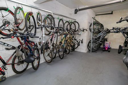 48_photo/94dce3e9b3.a7bf1018980f9caf-ATLAS-523f5969-c827-4743-b61f-e47d2c43565e.jpg de apartamento à venda com 3 quartos, 87m² em Bigorrilho, Curitiba