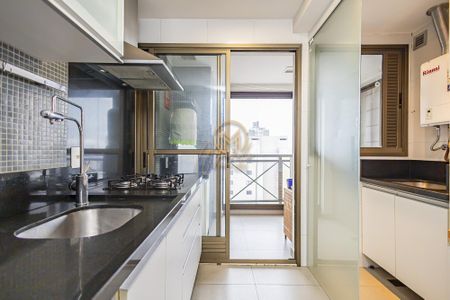 8_photo/94dce3e9b3.a7bf1018980f9caf-ATLAS-d1435b2b-6216-459f-8a62-cf1f2b48f6fb.jpg de apartamento à venda com 3 quartos, 87m² em Bigorrilho, Curitiba