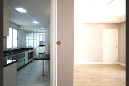 9_photo/94dce3e9c1.b2e68ee93fa647e0-ATLAS-c1419982-dcf9-45ae-abf2-bf4fac7a1028.jpg de apartamento à venda com 3 quartos, 89m² em Bigorrilho, Curitiba