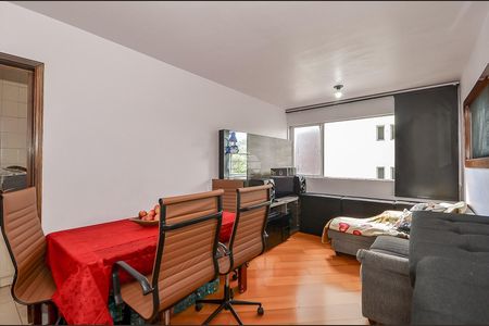 5_photo/94dce3e9cd.5e665bdf6f52b39f-ATLAS-db186e5e-ba67-4d16-bd17-2646320c7fa4.jpg de apartamento à venda com 2 quartos, 48m² em Champagnat, Curitiba