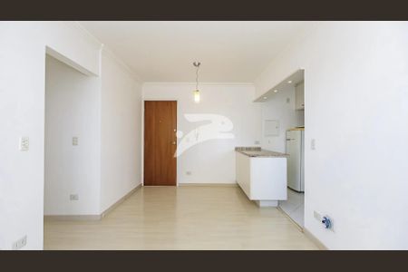 3_photo/94dce3e9cd.76c9ba83eeb181e8-ATLAS-3a1b9bc8-04b8-4a39-a8e9-a85d8e5242cd.jpg de apartamento para alugar com 1 quarto, 47m² em Champagnat, Curitiba