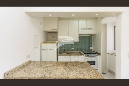 4_photo/94dce3e9cd.76c9ba83eeb181e8-ATLAS-ff2cfbc6-f75c-4f53-9513-7c63346f047e.jpg de apartamento para alugar com 1 quarto, 47m² em Champagnat, Curitiba