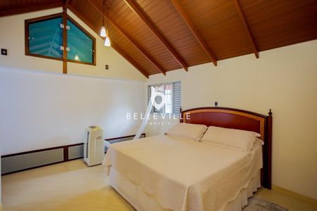 1_photo/94dce3e9f1.f85c0c96a095cbe9-ATLAS-02e77b37-4425-4e93-b7bb-7e594e561fc4.jpg de casa à venda com 3 quartos, 205m² em São Francisco, Curitiba