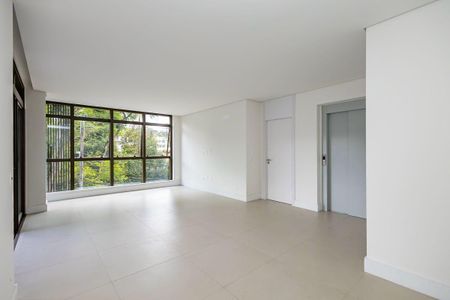 38_photo/94dce3eb5b.0f81dd1a9a4f6ffb-ATLAS-354f31cf-9b1a-4746-90d8-b4f36c64e3a3.jpg de apartamento à venda com 3 quartos, 132m² em Bigorrilho, Curitiba