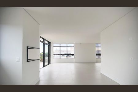 12_photo/94dce3eb5b.2bd6c31d73845aaa-ATLAS-2f8764c3-47d2-4694-a360-12aec41f11e7.jpg de apartamento à venda com 3 quartos, 264m² em Bigorrilho, Curitiba