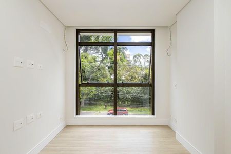 31_photo/94dce3eb5b.b7a28b76476596d7-ATLAS-2c4df7ee-c1a1-47c4-85ad-a7e4bbf786e9.jpg de apartamento à venda com 4 quartos, 264m² em Bigorrilho, Curitiba