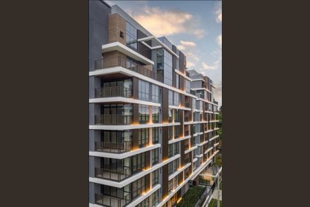 2_photo/94dce3eb5b.e5c1dbf3952ec410-ATLAS-0e7fef80-87b5-4261-b351-151ab1d4a5fb.jpg de apartamento à venda com 3 quartos, 132m² em Bigorrilho, Curitiba