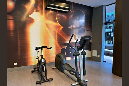 10_photo/94dce3eb5b.e6e1c947b02cf8fb-ATLAS-63ee0beb-3246-40b9-81f0-c3dbe870c6a8.jpg de apartamento à venda com 4 quartos, 264m² em Bigorrilho, Curitiba