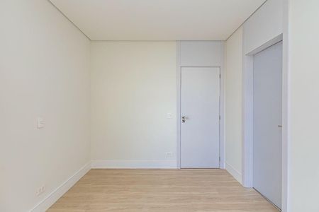 32_photo/94dce3eb5b.f861ecc718bdcbd7-ATLAS-2aaab544-9c27-4fe3-82bc-a8b0260ff473.jpg de apartamento à venda com 3 quartos, 132m² em Bigorrilho, Curitiba