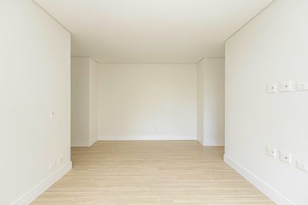 35_photo/94dce3eb5b.f861ecc718bdcbd7-ATLAS-46fdf29c-4f6a-4be9-a0b1-3e15c7b3738e.jpg de apartamento à venda com 3 quartos, 132m² em Bigorrilho, Curitiba