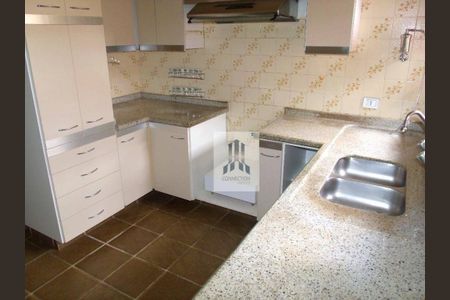 17_photo/94dce3eb75.c7c0cde7878cb5ae-ATLAS-a9dd7bb9-210b-4761-825f-dffd94d20ef9.jpg de casa para alugar com 3 quartos, 374m² em Bigorrilho, Curitiba