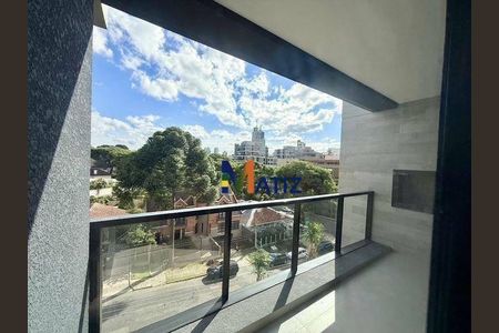 4_photo/94dce3eb89.6ce59ad20187195f-ATLAS-685b81a8-e606-42e7-8ffa-17986c451b02.jpg de apartamento à venda com 2 quartos, 139m² em Bigorrilho, Curitiba