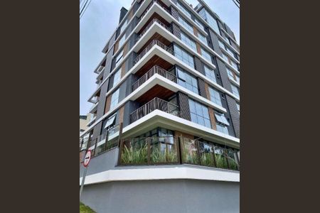 4_photo/94dce3eb95.094663d23e9ba26c-ATLAS-1732eb1e-05f5-4bee-b0e7-c60d5abbb66c.jpg de apartamento à venda com 3 quartos, 132m² em Bigorrilho, Curitiba