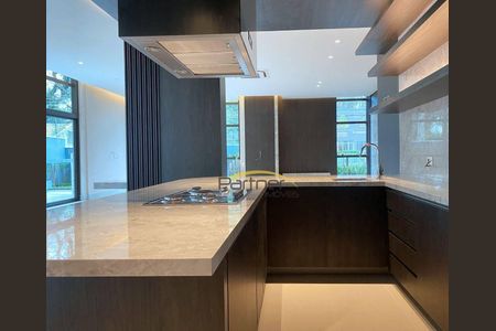 42_photo/94dce3eb95.93b8abc9daccf2f2-ATLAS-58f97325-1c2f-474a-a7b6-a0e7b4e6e64f.jpg de apartamento à venda com 3 quartos, 133m² em Bigorrilho, Curitiba