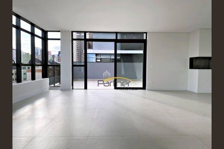 5_photo/94dce3eb95.e4f063141ff4f2ab-ATLAS-a7da8d4a-271c-407e-a8fa-5e7b8419cff4.jpg de apartamento à venda com 4 quartos, 396m² em Bigorrilho, Curitiba