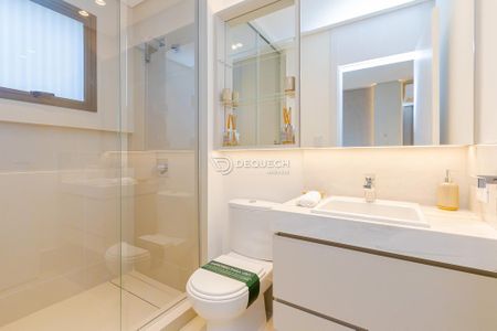 13_photo/94dce3eb95.f0274e654e2c3dd5-ATLAS-c261dceb-431d-42db-b635-79c5bfef7b6e.jpg de apartamento à venda com 3 quartos, 161m² em Bigorrilho, Curitiba