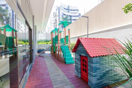 24_photo/94dce3eb95.f0274e654e2c3dd5-ATLAS-e94bebf0-25fc-4bbe-a885-5284f2d5911b.jpg de apartamento à venda com 3 quartos, 161m² em Bigorrilho, Curitiba