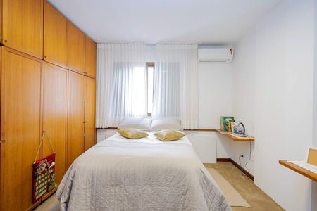 6_photo/94dce3ebe1.2e88a7f906acab79-ATLAS-b4cb288e-adb4-413c-b9a0-8b851322ad2e.jpg de apartamento para alugar com 4 quartos, 428m² em Bigorrilho, Curitiba