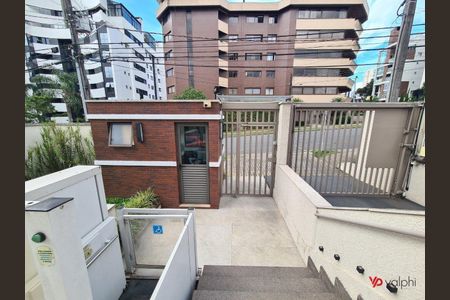 11_photo/94dce3ebe7.13a08d309fb99123-ATLAS-4deb2e4a-002b-4a85-bb44-25f9c19d40b4.jpg de apartamento à venda com 2 quartos, 64m² em São Francisco, Curitiba