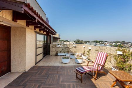 11_photo/94dce3ec0b.bd8f5cf949adc756-ATLAS-9091db50-0444-4cde-85f3-b7375dbb17ca.jpg de apartamento à venda com 4 quartos, 135m² em Bigorrilho, Curitiba