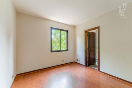 18_photo/94dce3ec2d.180484012494de54-ATLAS-15298562-d715-4c87-b477-b54911166bc3.jpg de apartamento para alugar com 5 quartos, 334m² em São Francisco, Curitiba