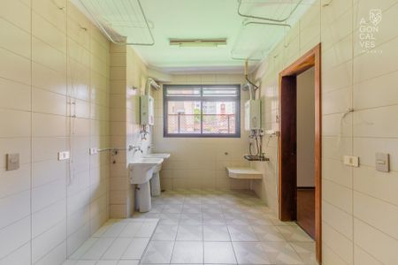 11_photo/94dce3ec2d.180484012494de54-ATLAS-6ad55522-b59c-4c41-8a65-62d5fc68de75.jpg de apartamento para alugar com 5 quartos, 334m² em São Francisco, Curitiba