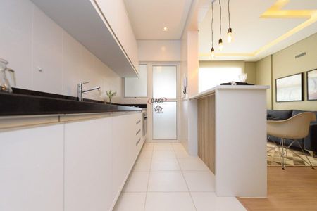 4_photo/94dce3ec3f.5ca1b2d63e40491b-ATLAS-a1cc52b2-d370-4c1a-b469-9fd5228014a0.jpg de apartamento à venda com 3 quartos, 93m² em Bigorrilho, Curitiba