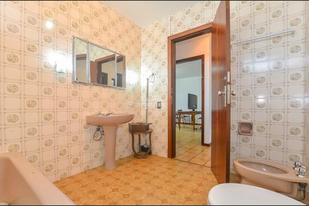 14_photo/94dce3ec9f.ead0744c2329e0c8-ATLAS-98bc04e3-489b-4763-a6a3-ec1a854a09b2.jpg de casa à venda com 6 quartos, 210m² em Bigorrilho, Curitiba