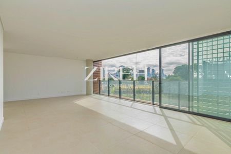 4_photo/94dce3ecf9.85000ecc88270446-ATLAS-9dc5b91a-8a1b-42dc-a6f6-3bffe8e5de21.jpg de apartamento à venda com 3 quartos, 217m² em Bigorrilho, Curitiba