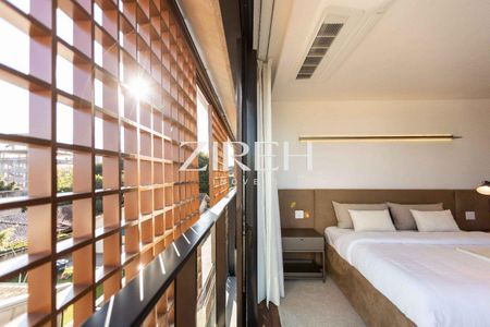 11_photo/94dce3ecf9.9f713a4db31bee07-ATLAS-3bf9aeff-3a8b-4a6d-8ea8-a0a7ae358919.jpg de apartamento à venda com 2 quartos, 130m² em Bigorrilho, Curitiba