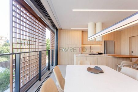 10_photo/94dce3ecf9.bcf018544e1b64bf-ATLAS-c15a628e-e583-4efc-960b-3dd19e327268.jpg de apartamento à venda com 2 quartos, 130m² em Bigorrilho, Curitiba