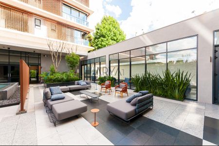 24_photo/94dce3ecf9.da62e86e1a10eeeb-ATLAS-31b6f7b6-afba-4201-99d1-3d0864843e45.jpg de apartamento à venda com 2 quartos, 131m² em Bigorrilho, Curitiba