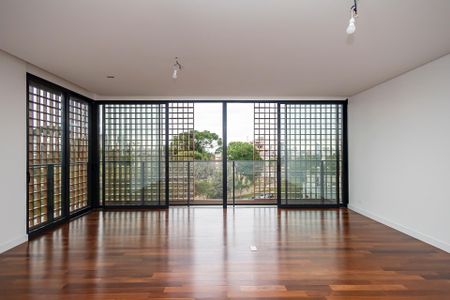 38_photo/94dce3ecff.3b67592ab6fe85c8-ATLAS-e3ad2dd0-1389-4400-afeb-827b1b4867cd.jpg de apartamento à venda com 3 quartos, 217m² em Bigorrilho, Curitiba