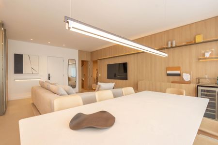 9_photo/94dce3ecff.d68efd7518b77333-ATLAS-eeeecd4c-582d-4100-88af-e8a6ac0327b3.jpg de apartamento à venda com 2 quartos, 131m² em Bigorrilho, Curitiba