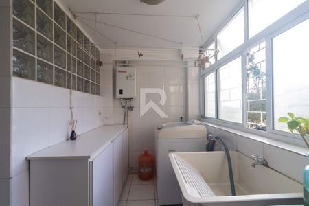 3_photo/94dce3ed0b.e6f02a1e96aef2b1-ATLAS-2a00d473-1b5c-4edf-ba6d-161999702af7.jpg de apartamento à venda com 3 quartos, 162m² em Bigorrilho, Curitiba