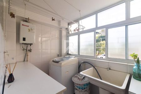 6_photo/94dce3ed0b.e6f02a1e96aef2b1-ATLAS-90fa2b31-be99-458b-92d8-df0ede472b70.jpg de apartamento à venda com 3 quartos, 162m² em Bigorrilho, Curitiba